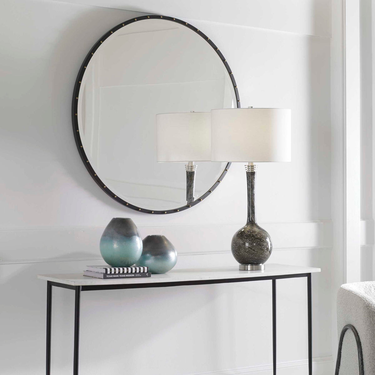 Benedo - Round Mirror - Black