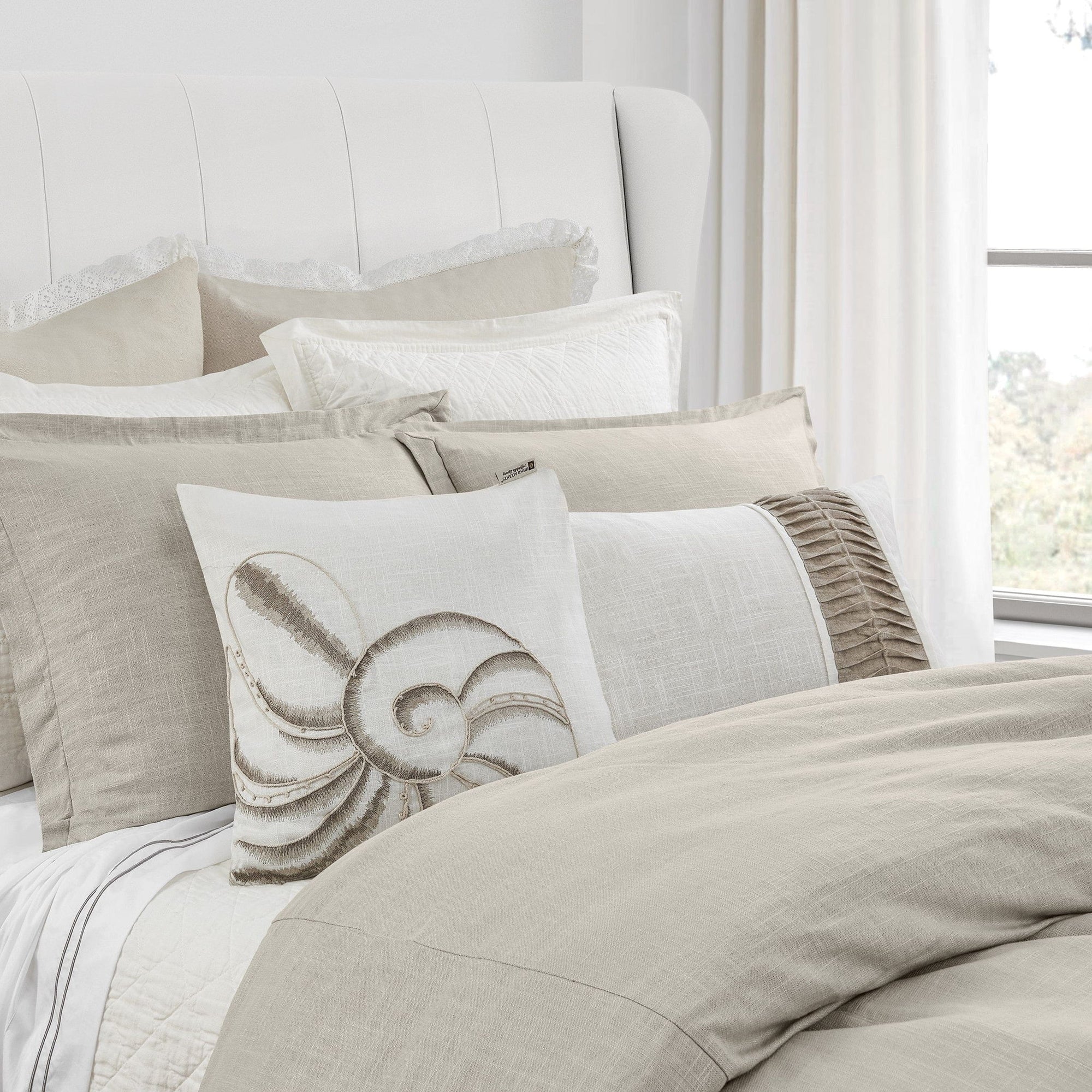Hera - Queen Washed Linen Flange Duvet Cover Set (Set of 3) - Light Tan
