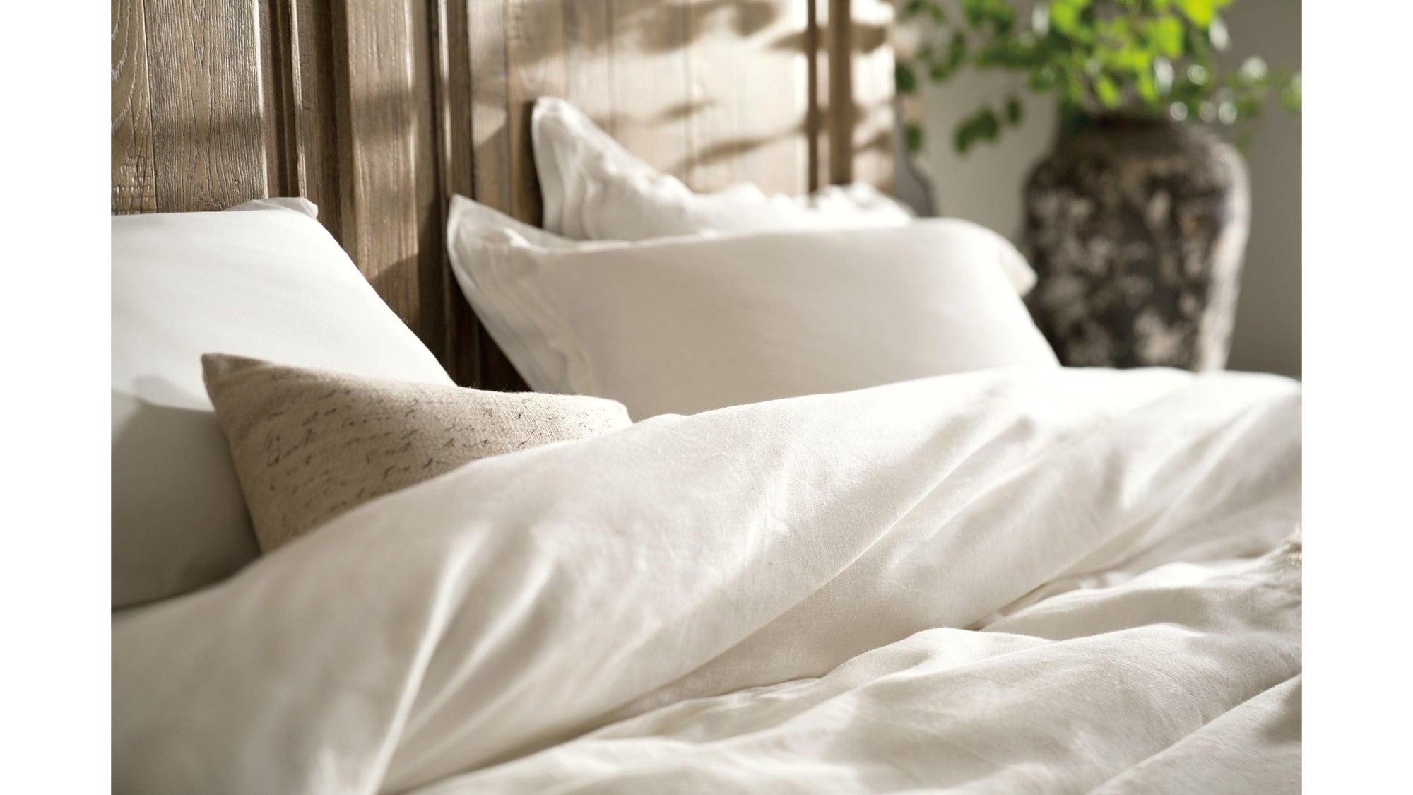 Boheme - Panel Bed