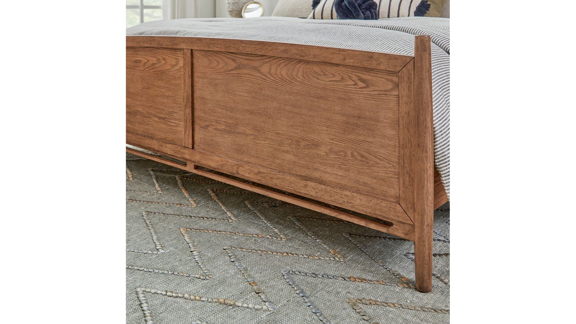 Verona - Panel Bed