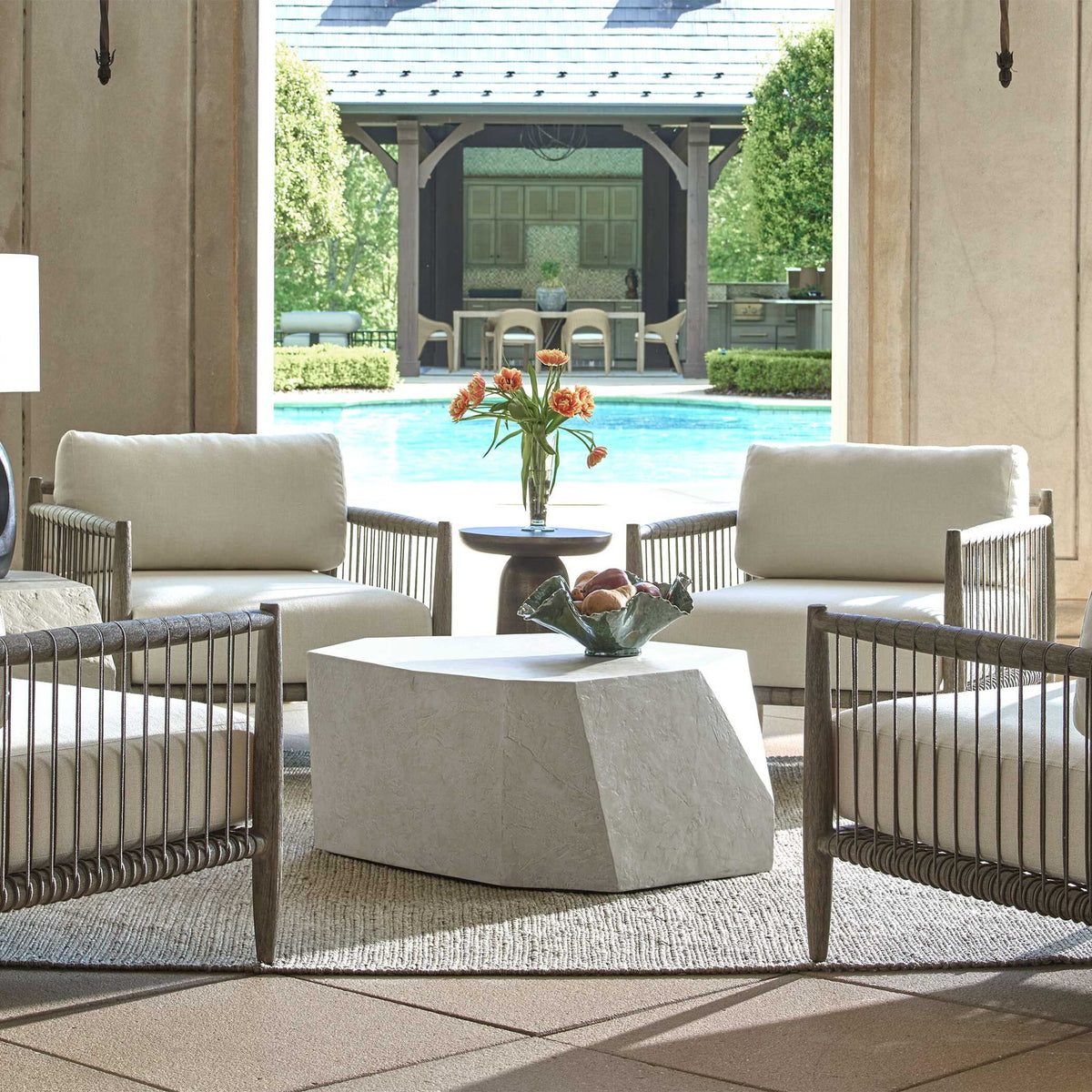 Parra - Outdoor Table