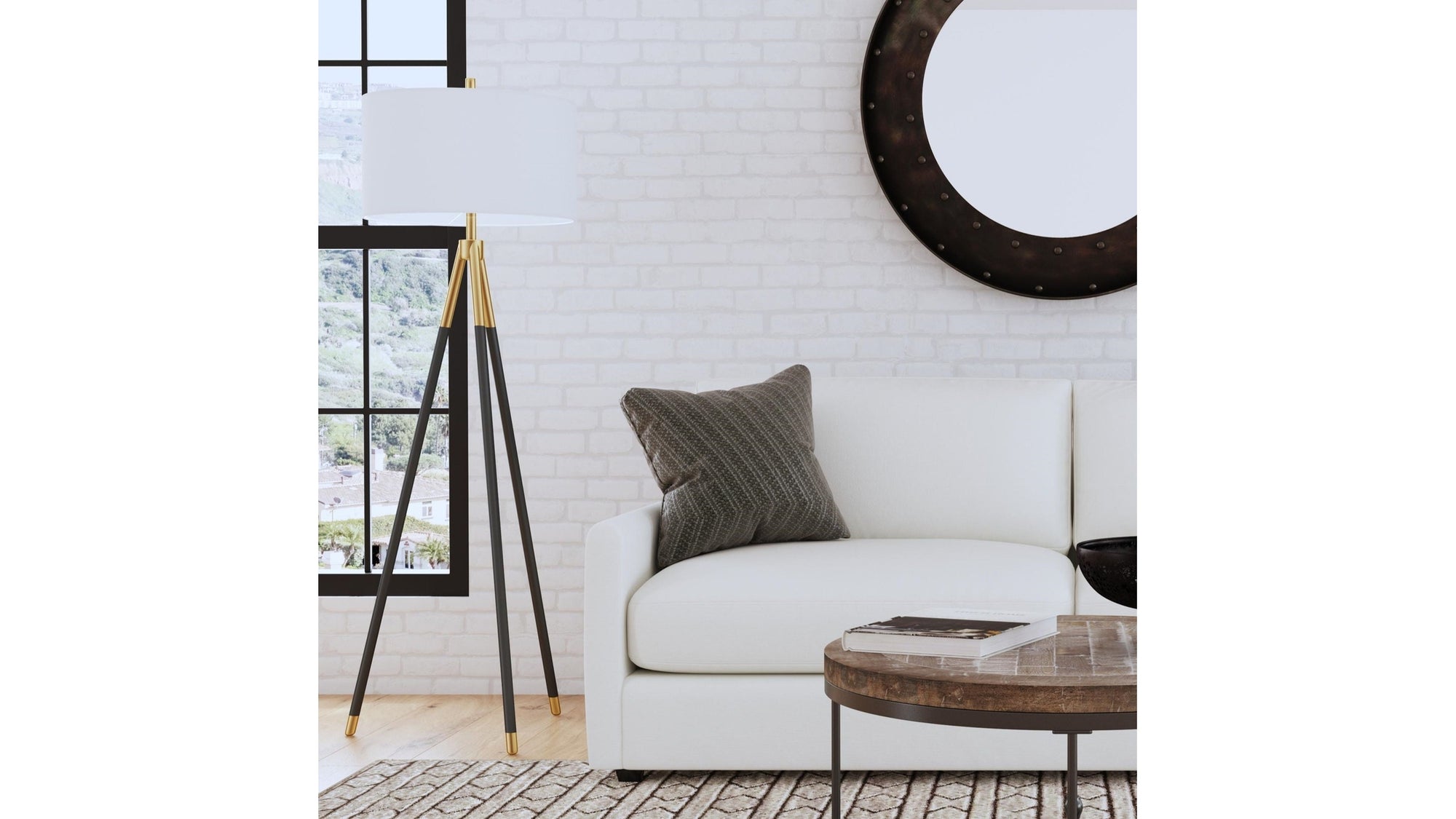 Rowe - Floor Lamp - Black