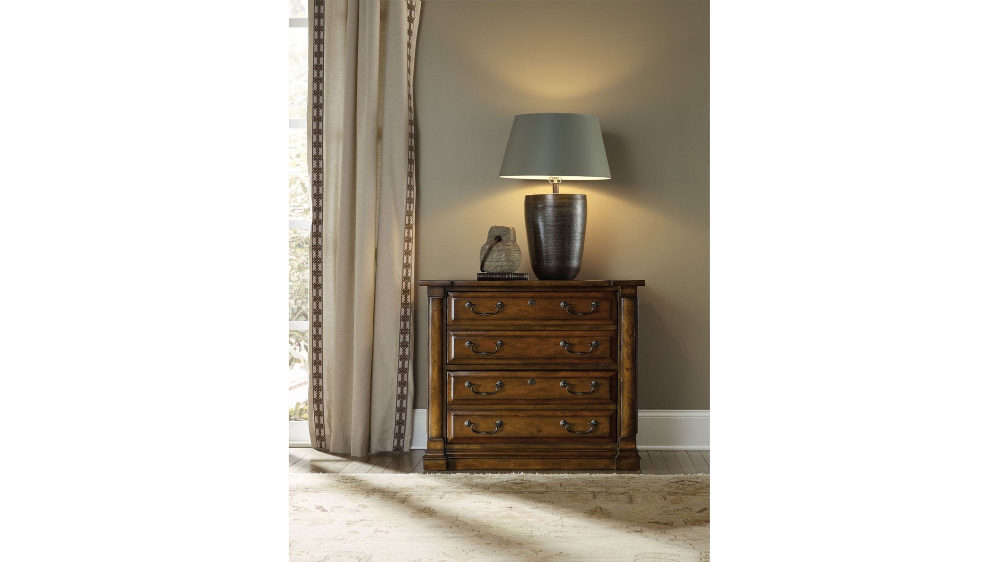 Tynecastle - Lateral File - Dark Brown