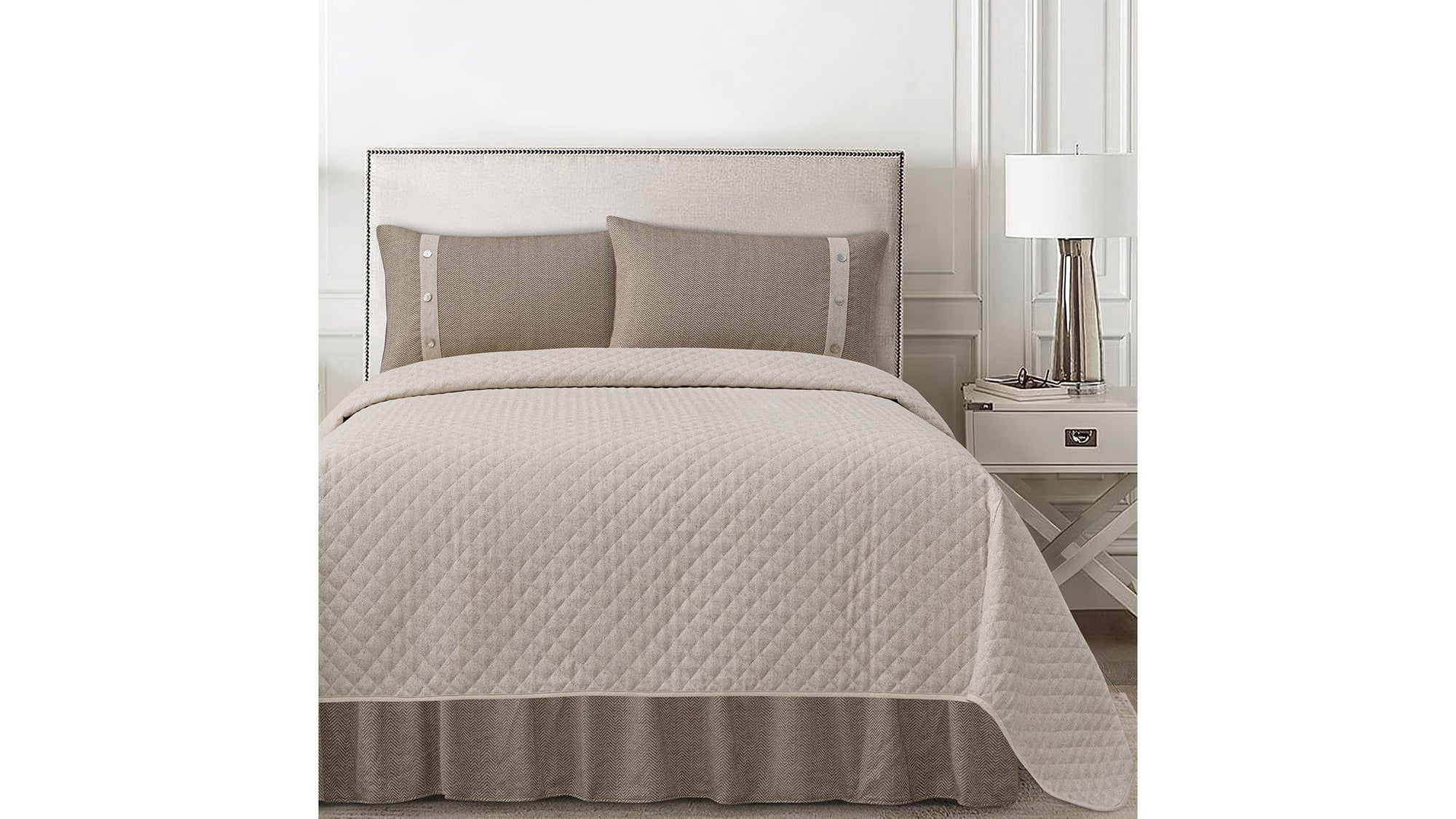 Fairfield - Queen Linen Coverlet Set Set of 4 - Cream / Tan