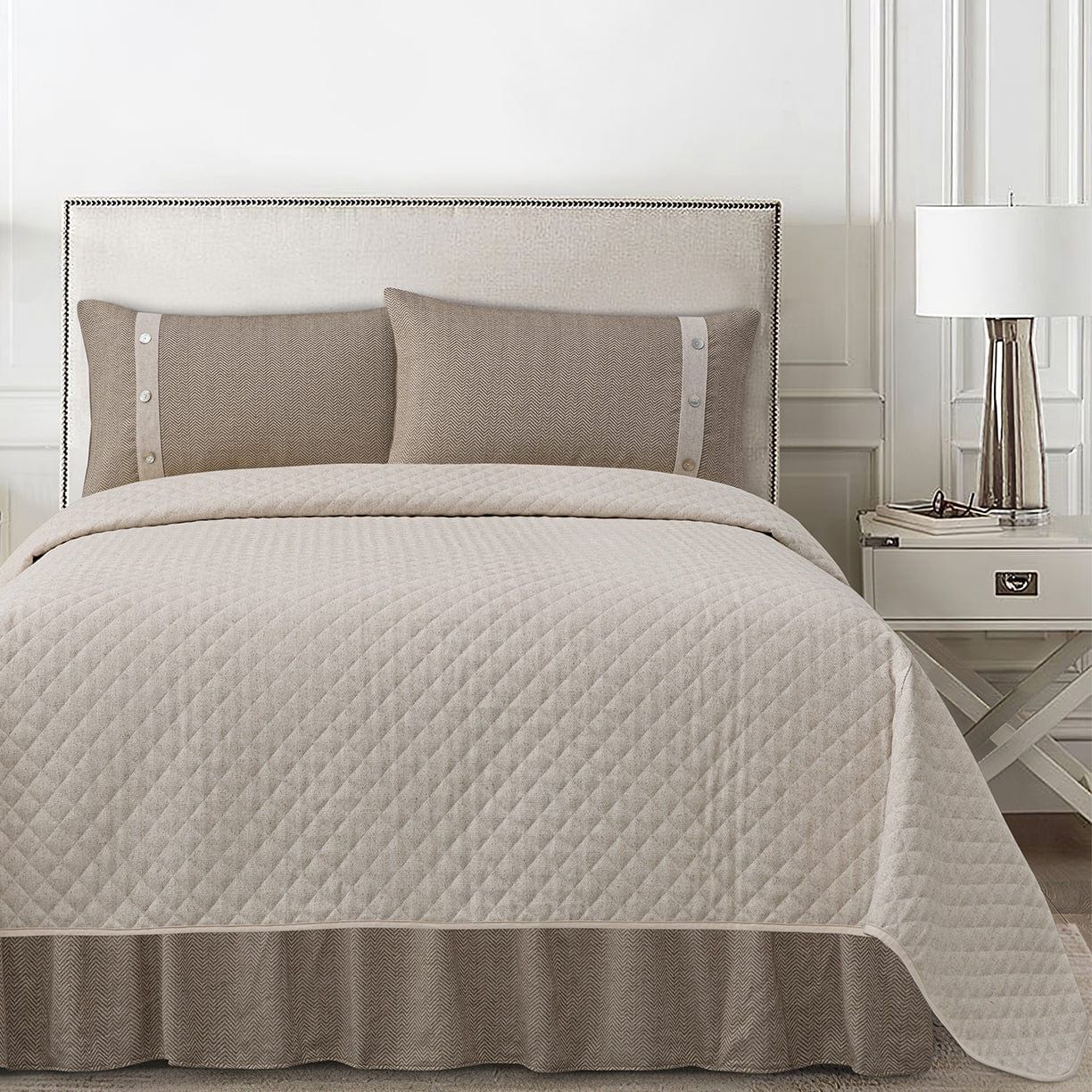 Fairfield - King Linen Coverlet Set (Set of 4) - Cream / Tan