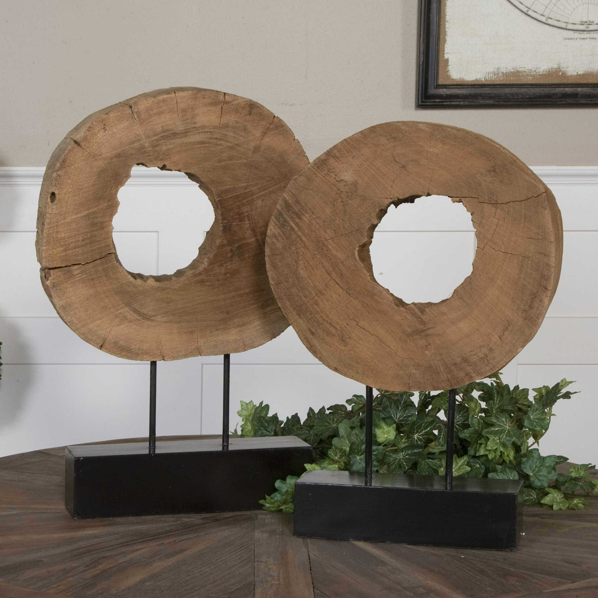 Ashlea - Wooden Sculptures (Set of 2) - Light Brown &amp; Black