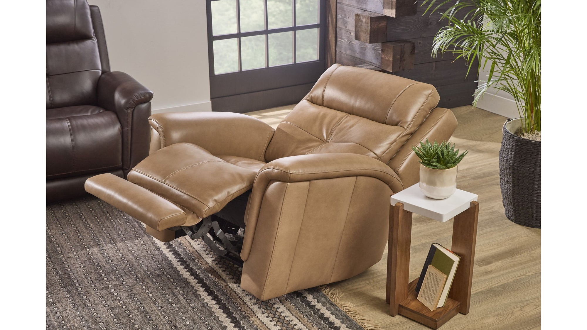 Ranger - Power Recliner With Power Headrest, Lumbar, Heat &amp; Massage