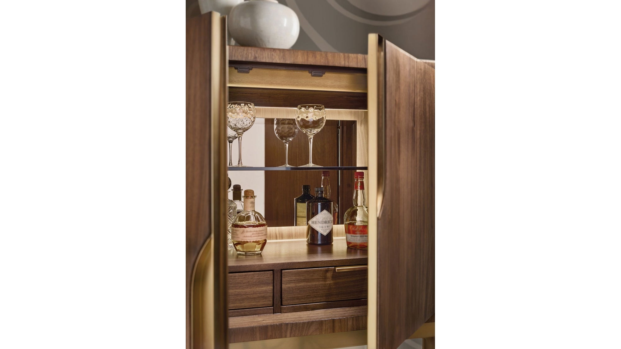 Eleana - Bar On Stand - Medium Wood