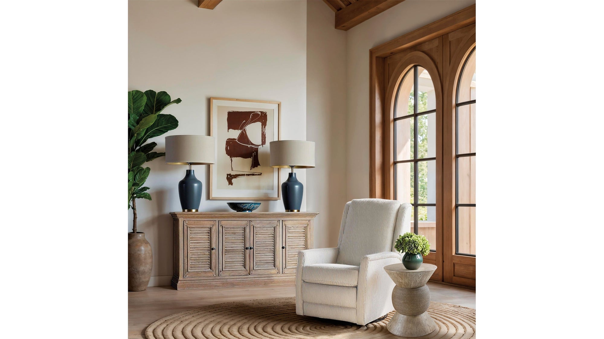 Commerce And Market - Round Robin Accent Table - Light Brown