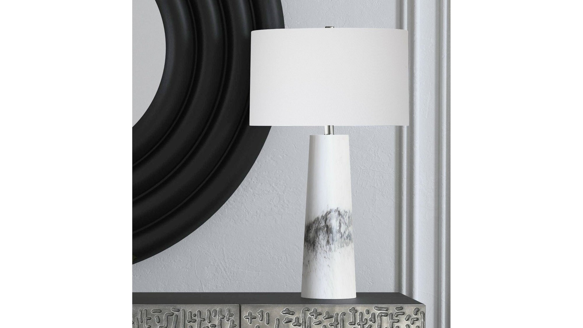 Medway - Table Lamp - White / Black