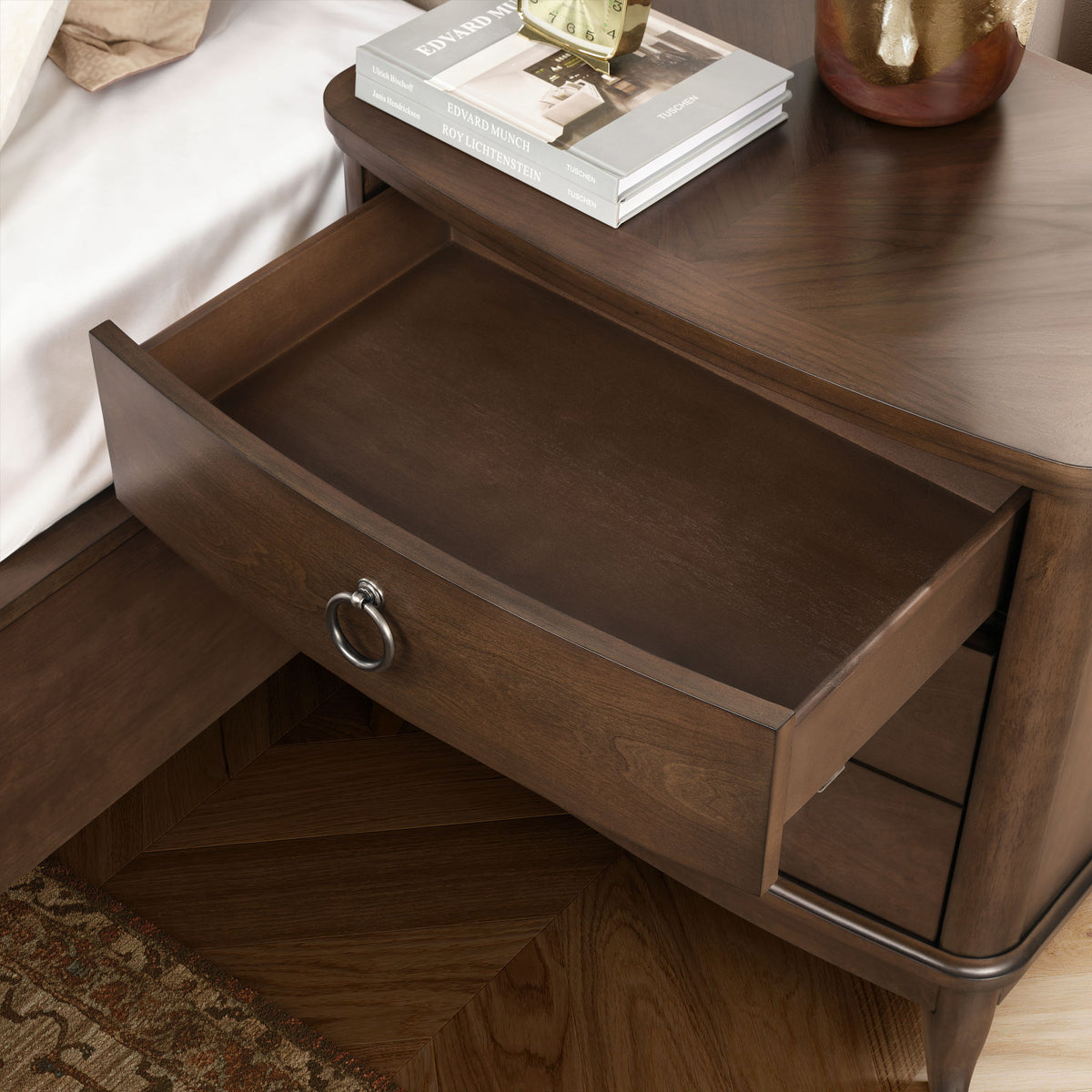 Bellevue - 3-Drawer Nightstand - Whiskey Brown