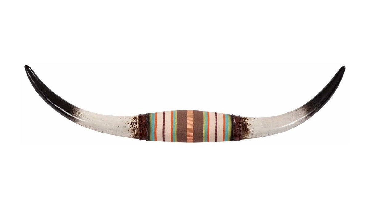 Wall Décor - 9" x 33" Longhorn Southwestern Wall Sculpture With Felt Wrap 4 Per Carton - White