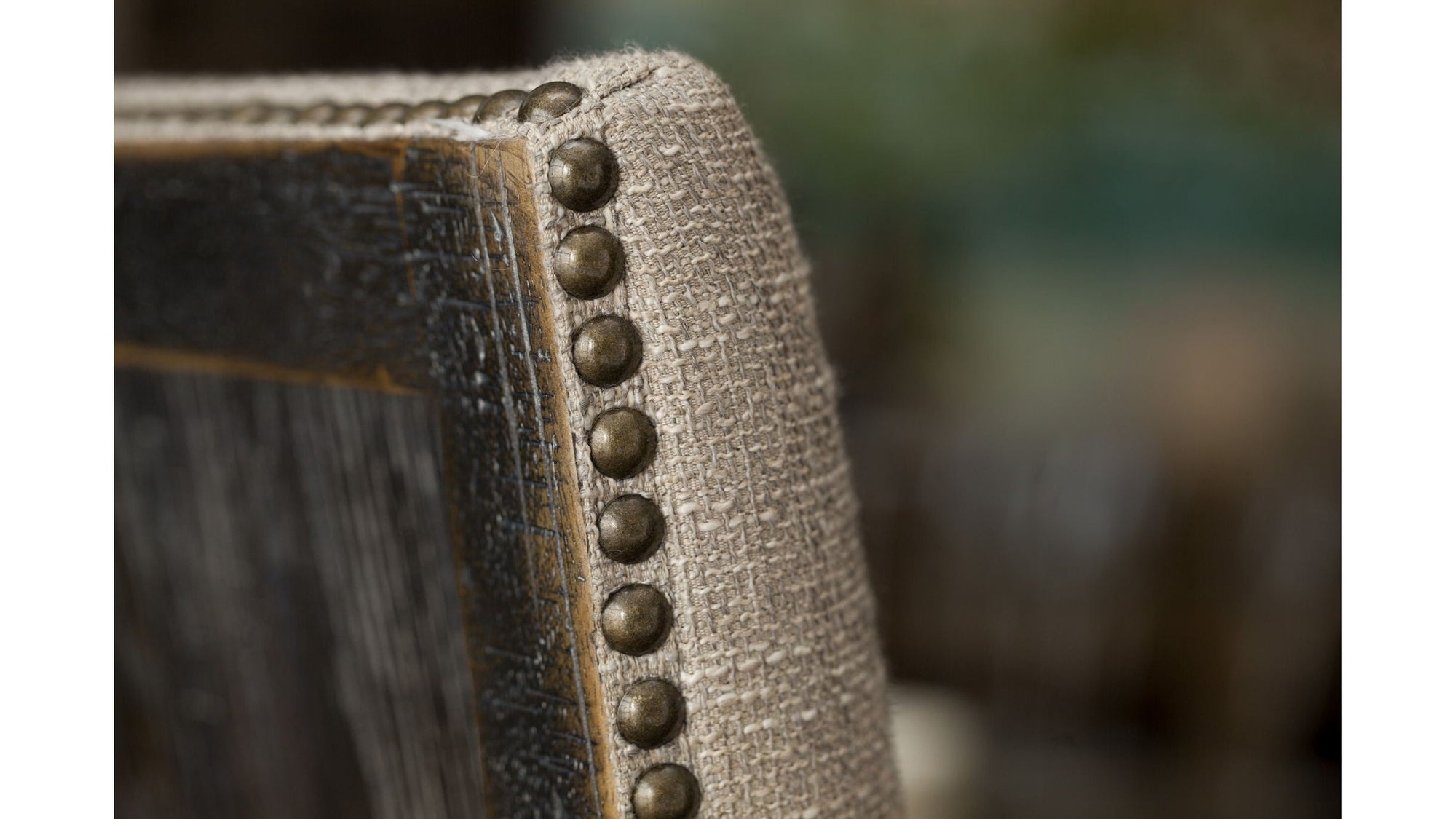 Hill Country - Comfort Upholstered Chair