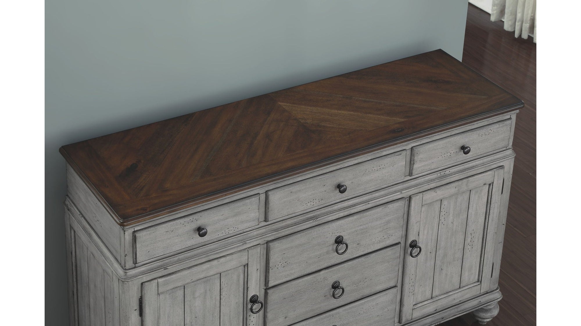 Plymouth - Buffet - Gray