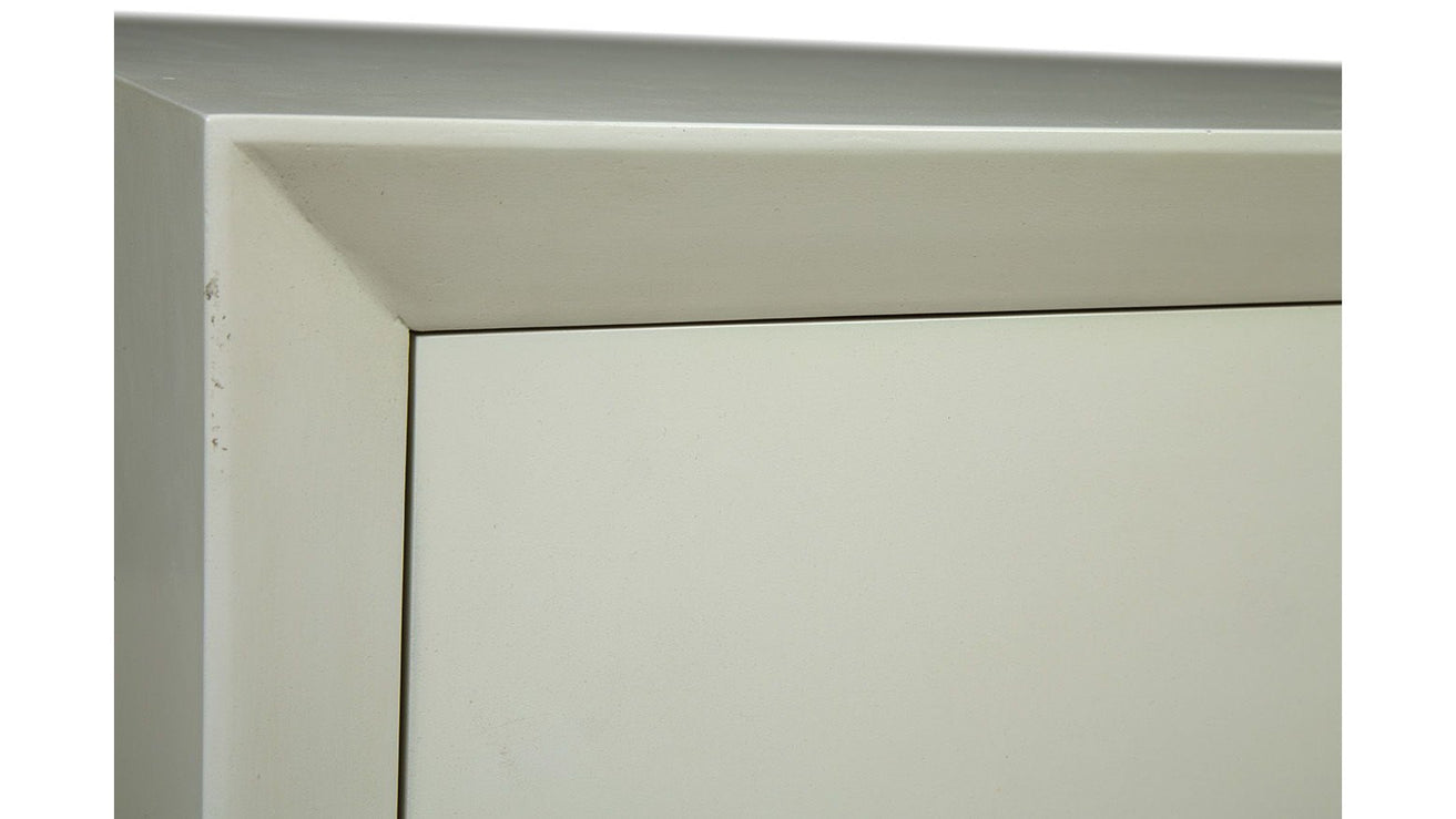 Challenger - Small Chest - White