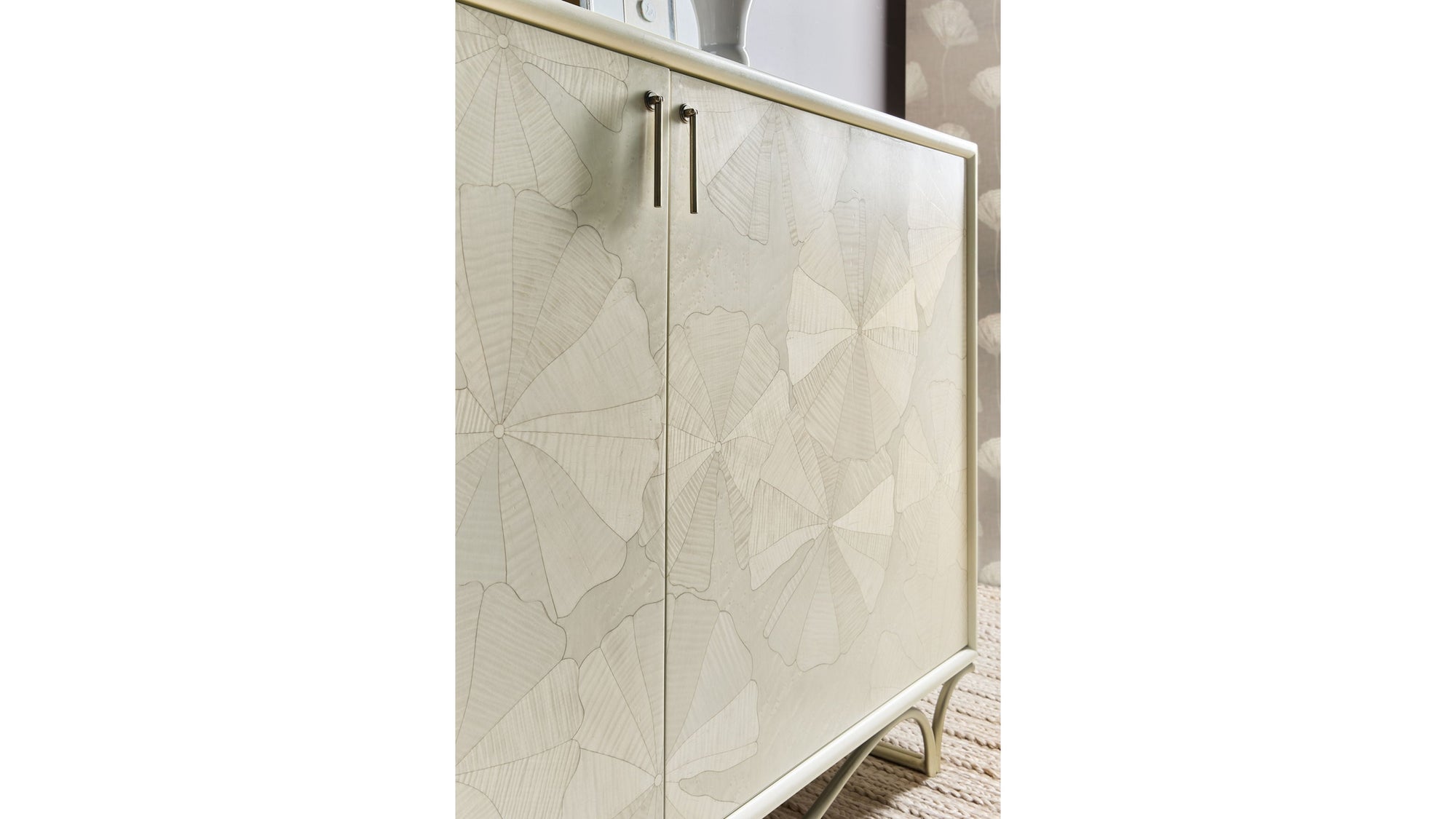 Melange - White Lotus Hall Chest - White