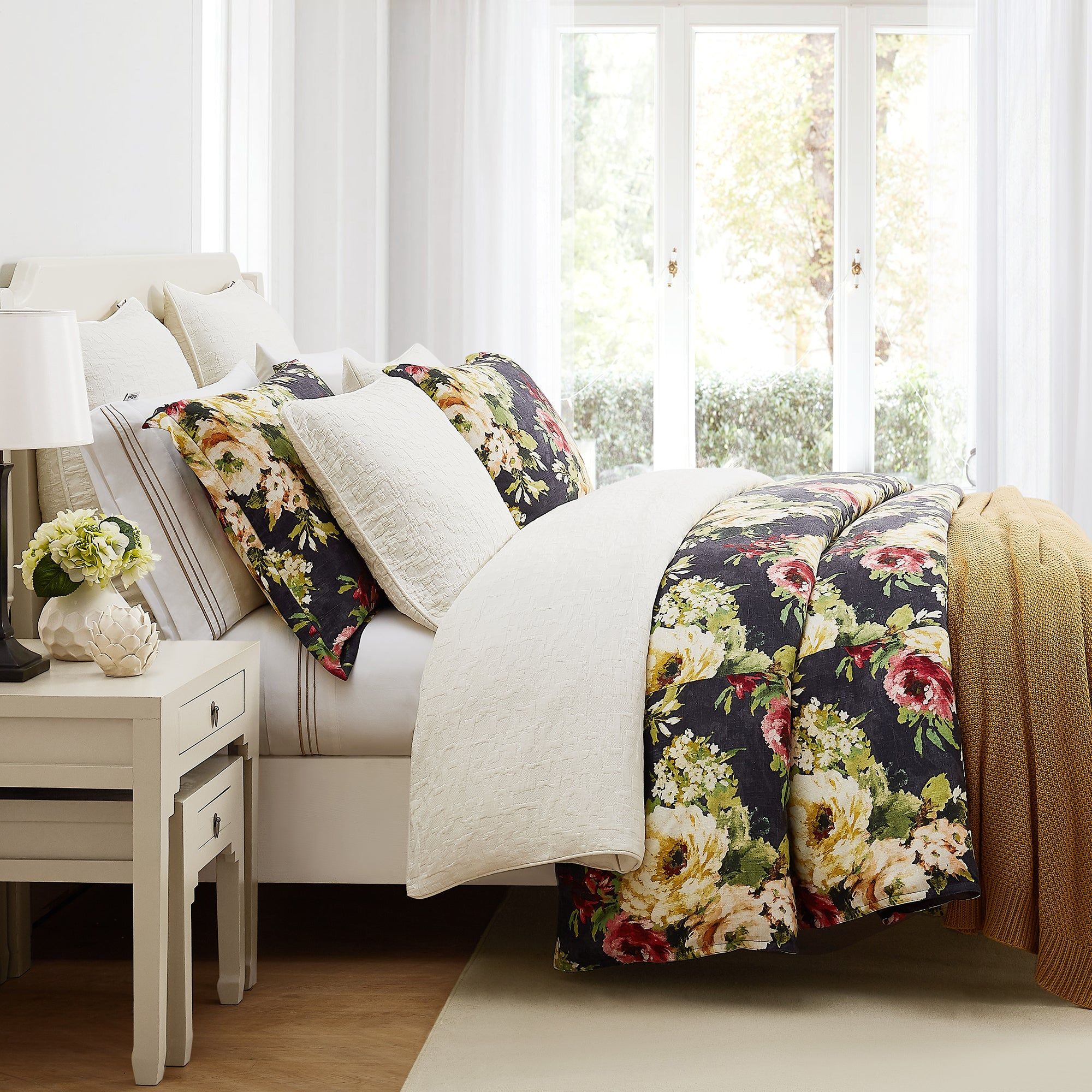 Peony - King Washed Linen Comforter Set (Set of 3) - Charcoal