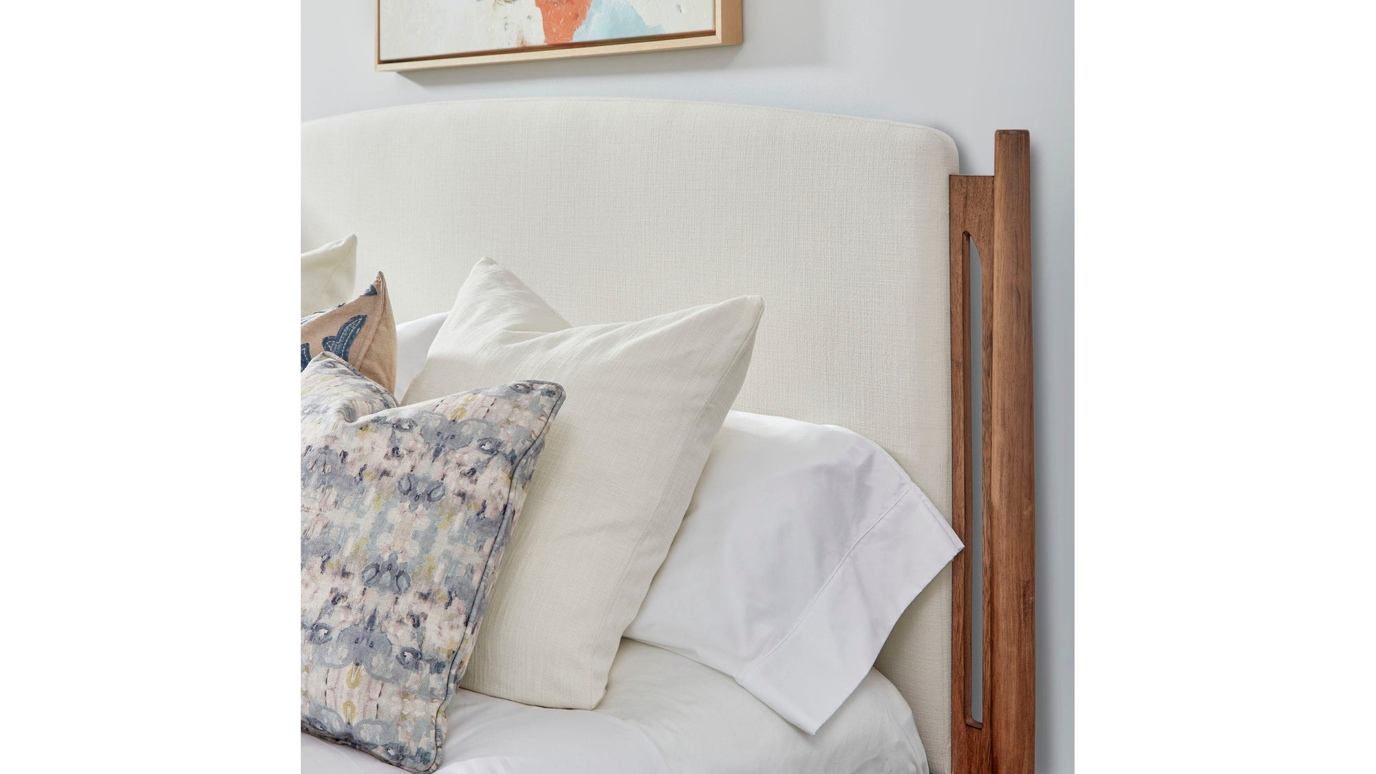 Verona - Upholstered Bed