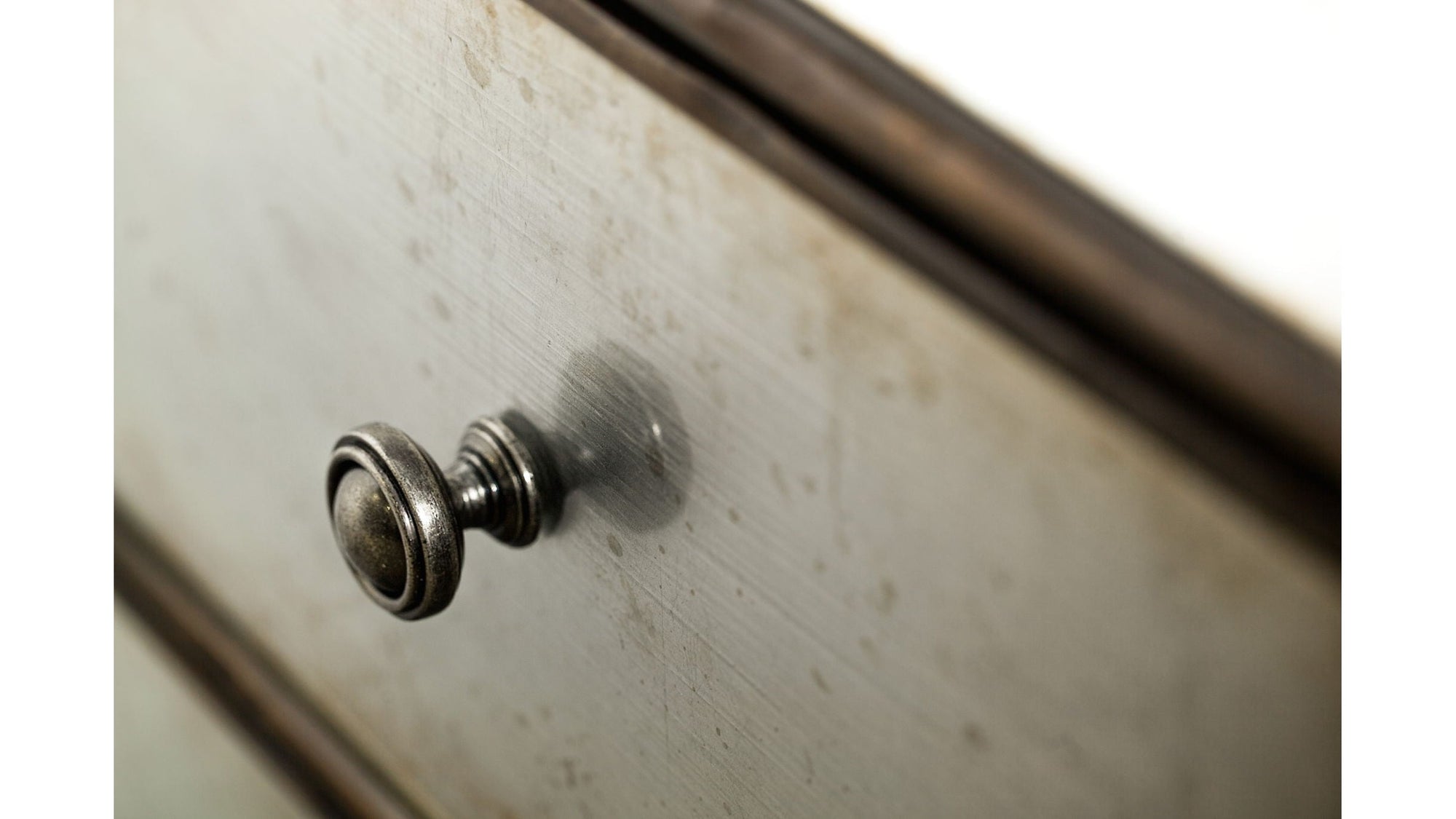 Arabella - Mirrored 3-Drawer Nightstand