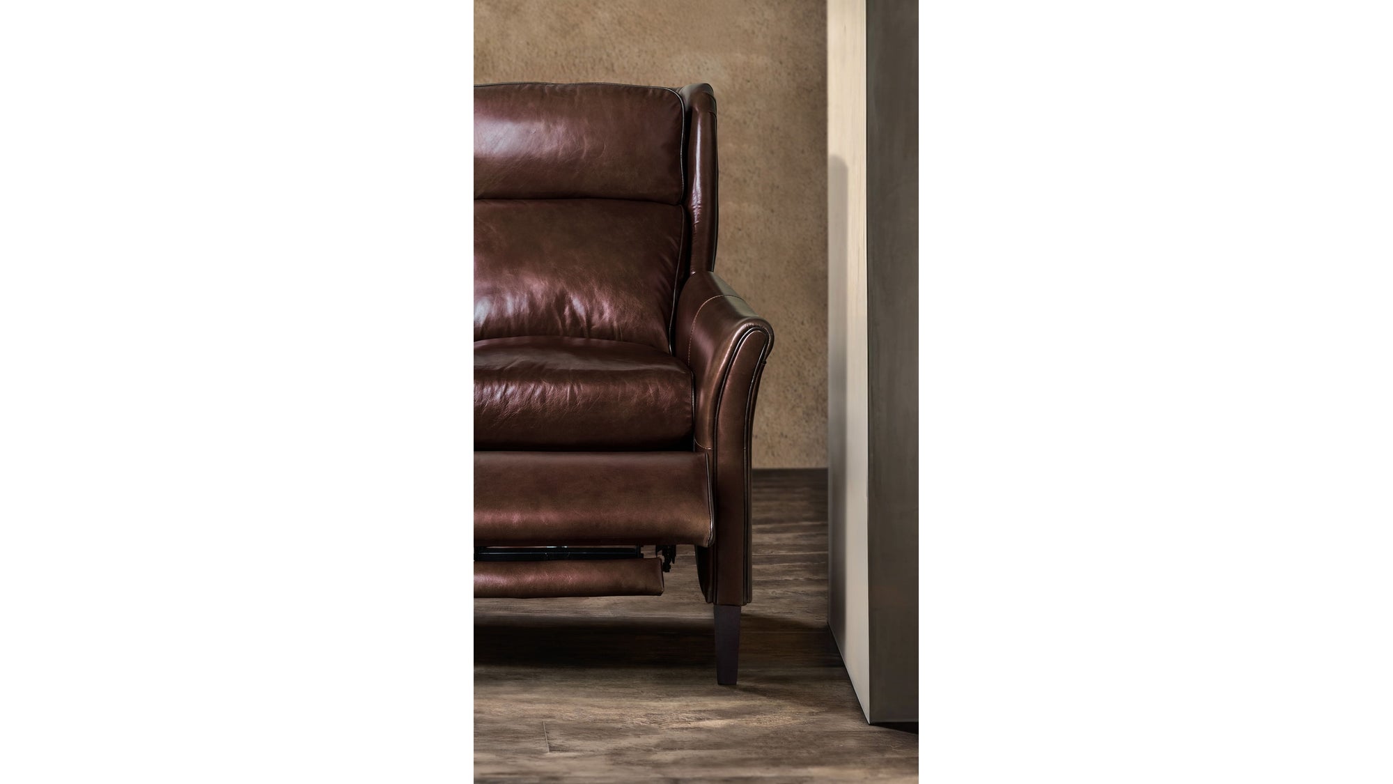 RC - Henley Power Recliner With Power Headrest