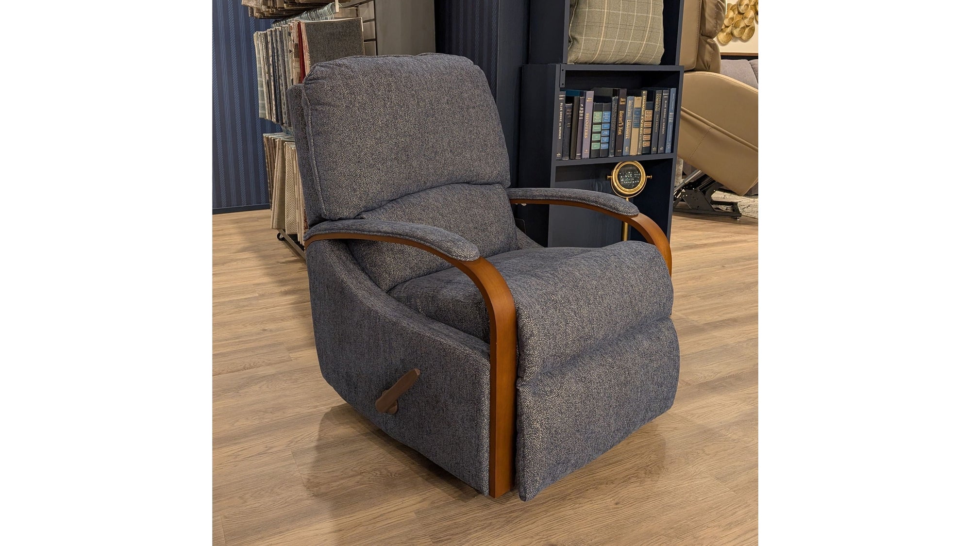 Woodlawn - Recliner - Fabric