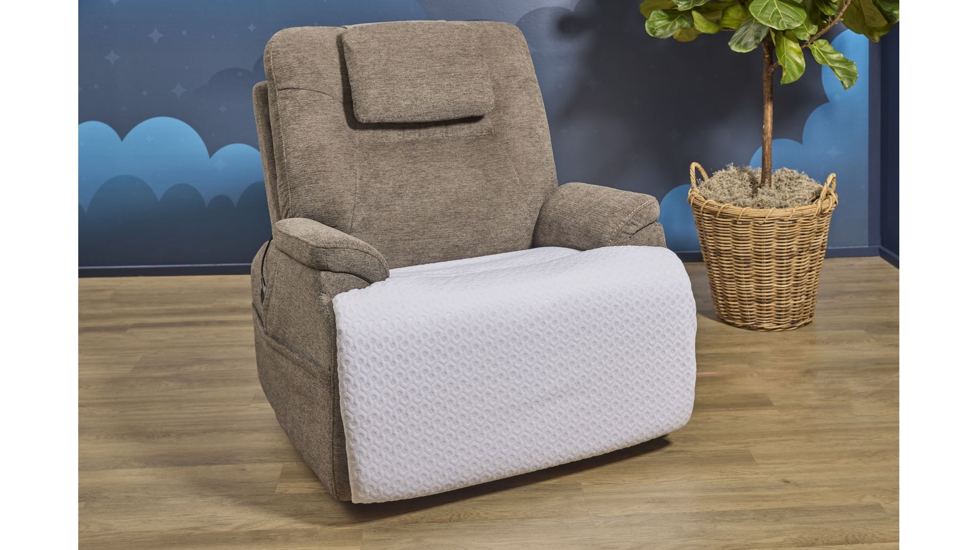 Zecliner Sleep Kit - Performance® Chair Protector With Dri-Tec® Technology