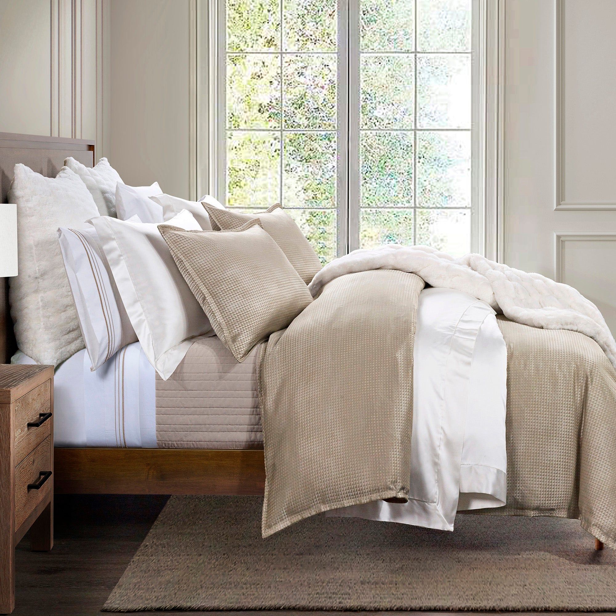 Sydney - Queen Jacquard Duvet Cover Set (Set of 3) - Champagne