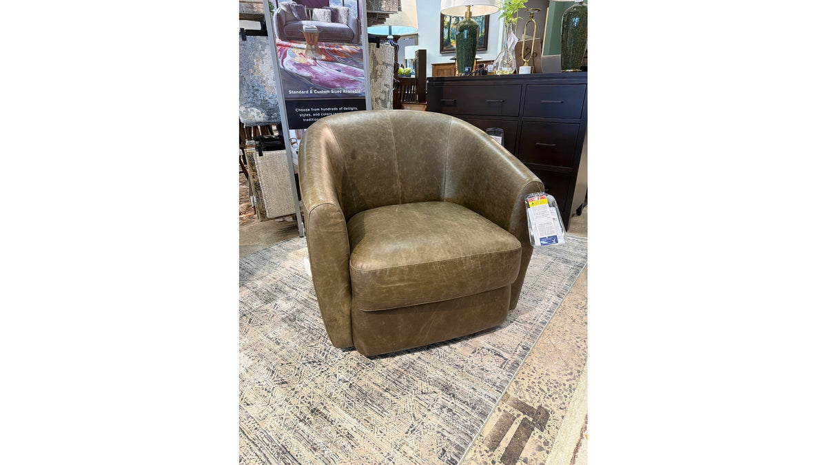 Palliser Saratoga Swivel Chair in Marsh – Closeout, Cleveland
