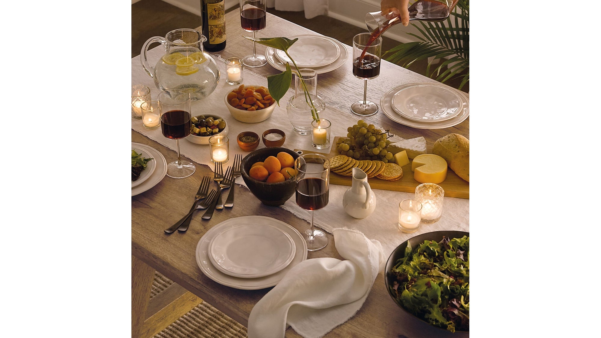 Vineyard Row - Rectangle Dining Table With 2-20" Leaves - Light Brown