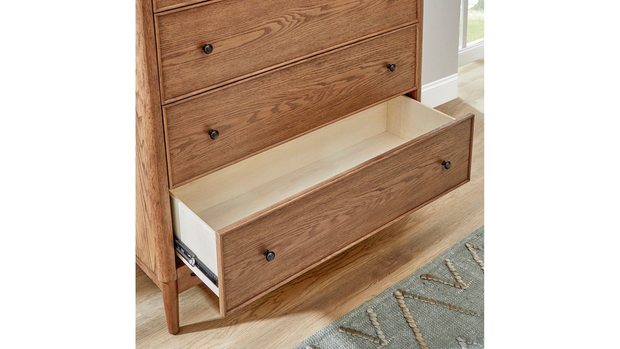 Verona - Drawer Chest - Light Brown