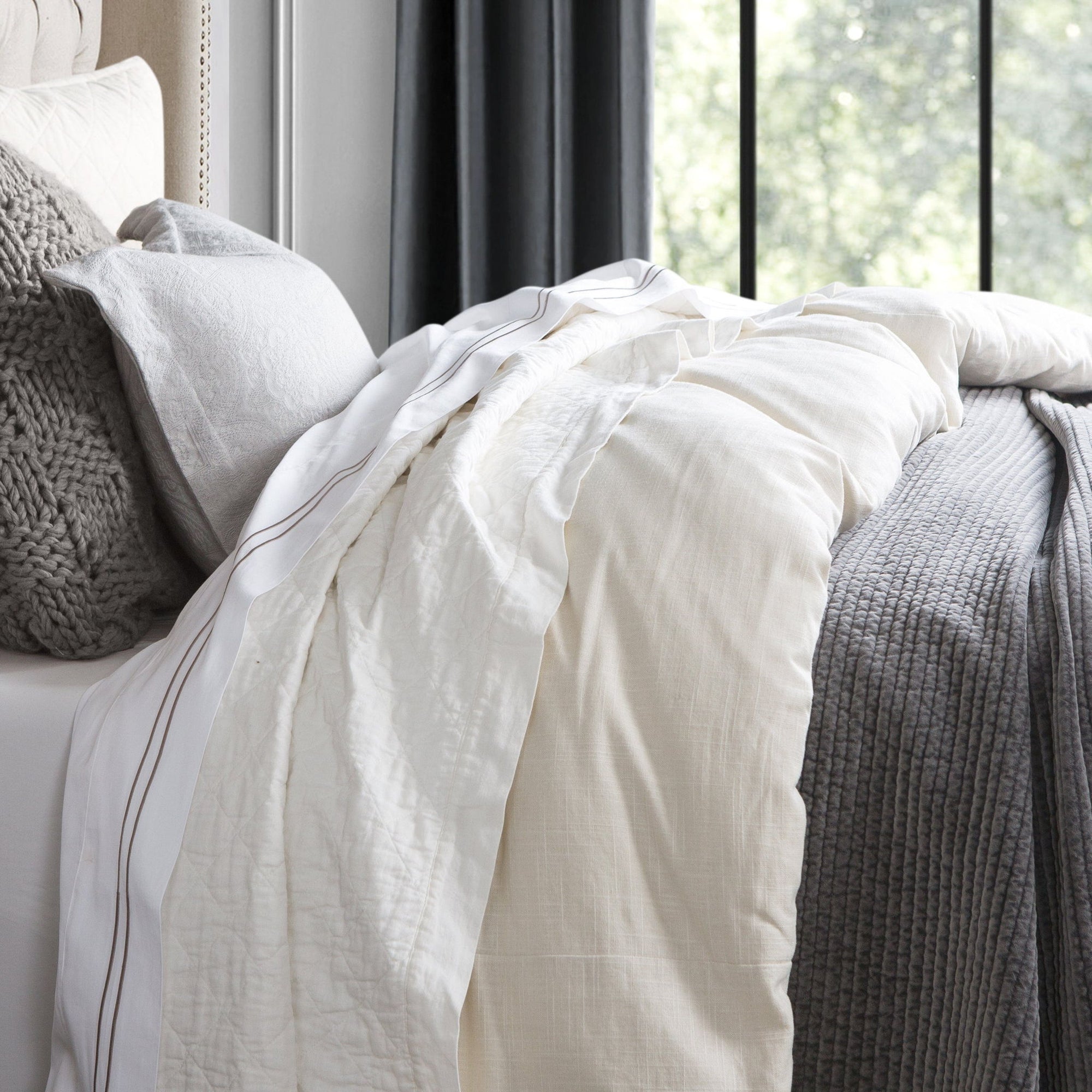 Hera - King Washed Linen Flange Duvet Cover Set (Set of 3) - White