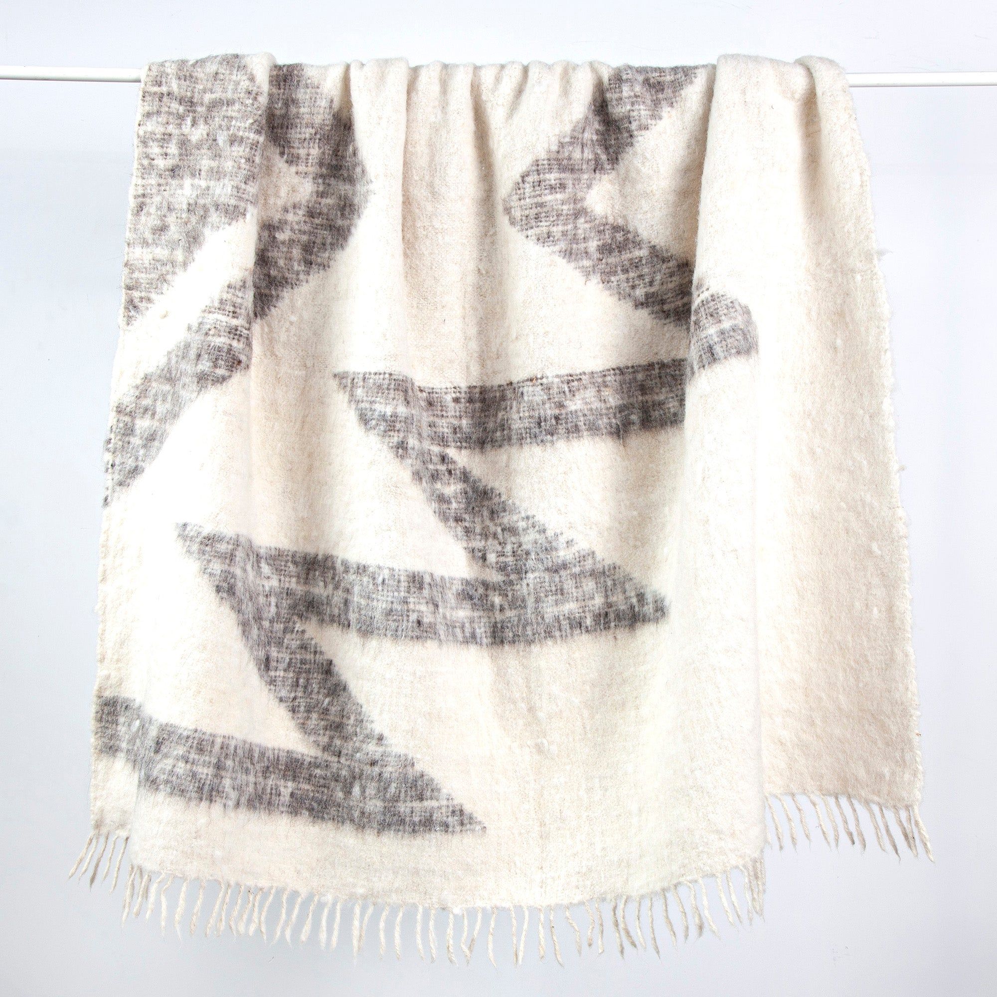 Maguey - 100% Wool Handwoven Throw Blanket - Natural / Tan