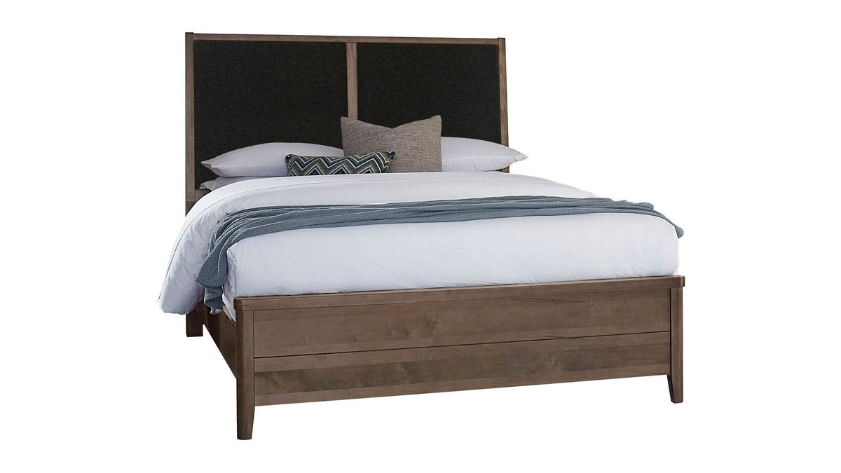 Woodbridge - Upholstered Bed