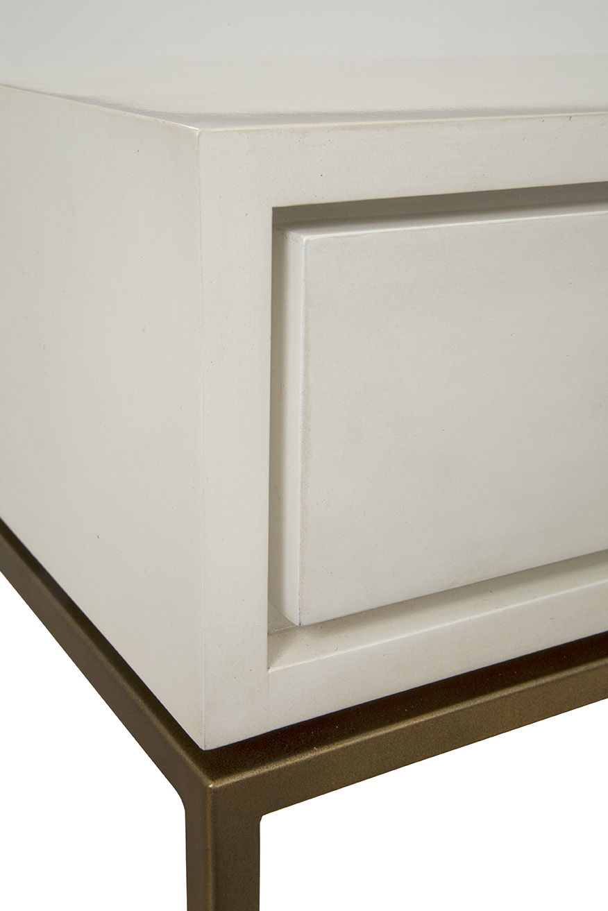 Duchess - Console - Cream