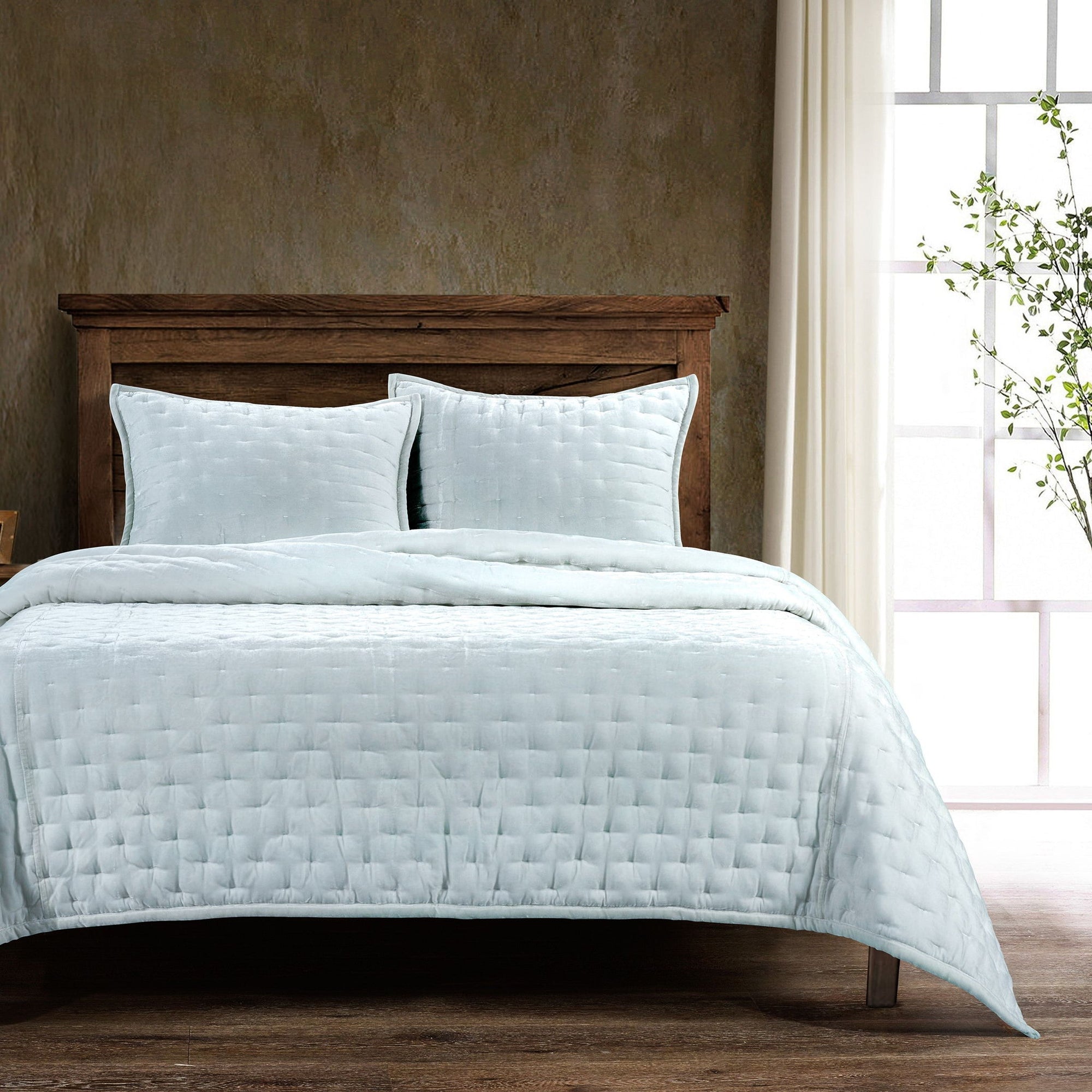 Stella - Full/Queen Faux Silk Velvet Pintuck Quilt Set (Set of 3) - Icy Blue