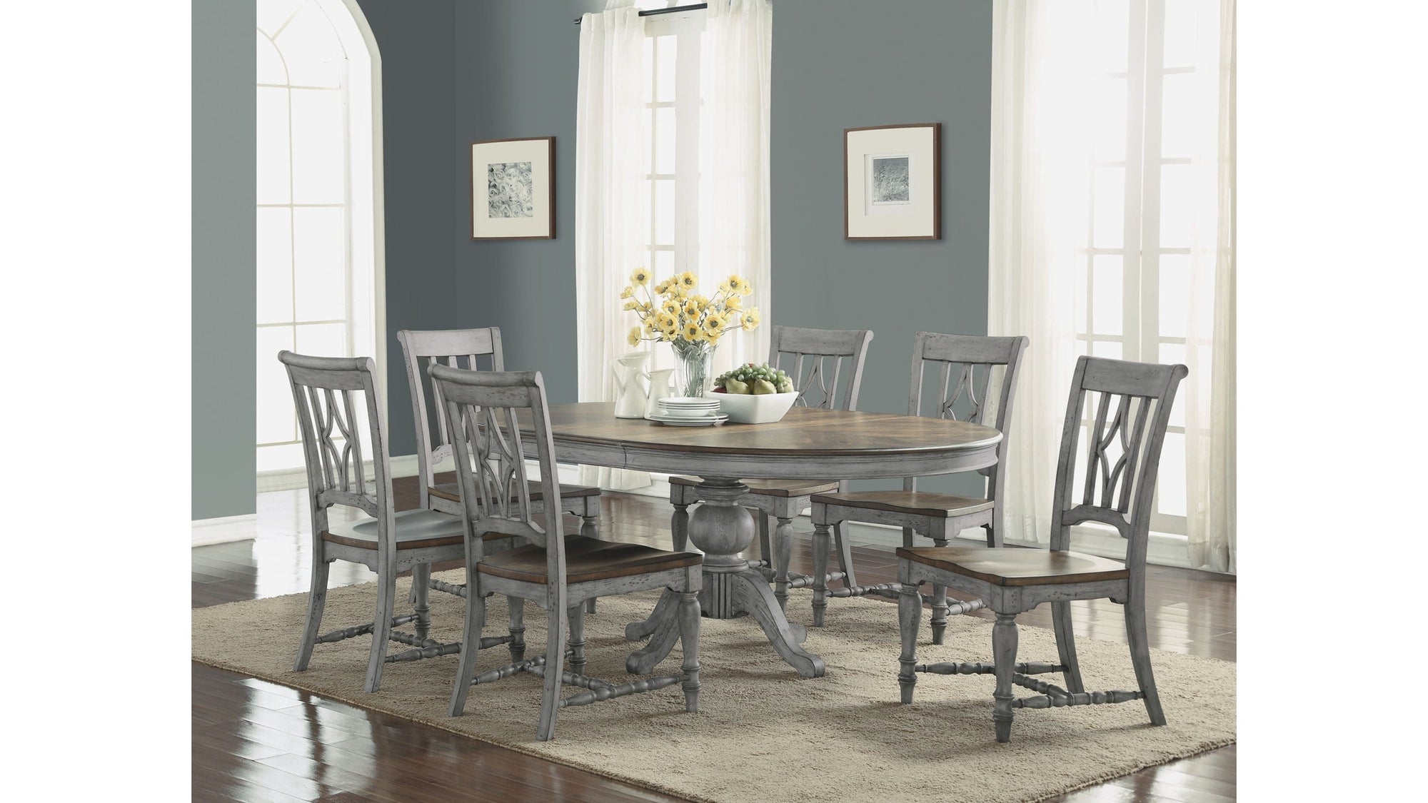 Plymouth - Round Table