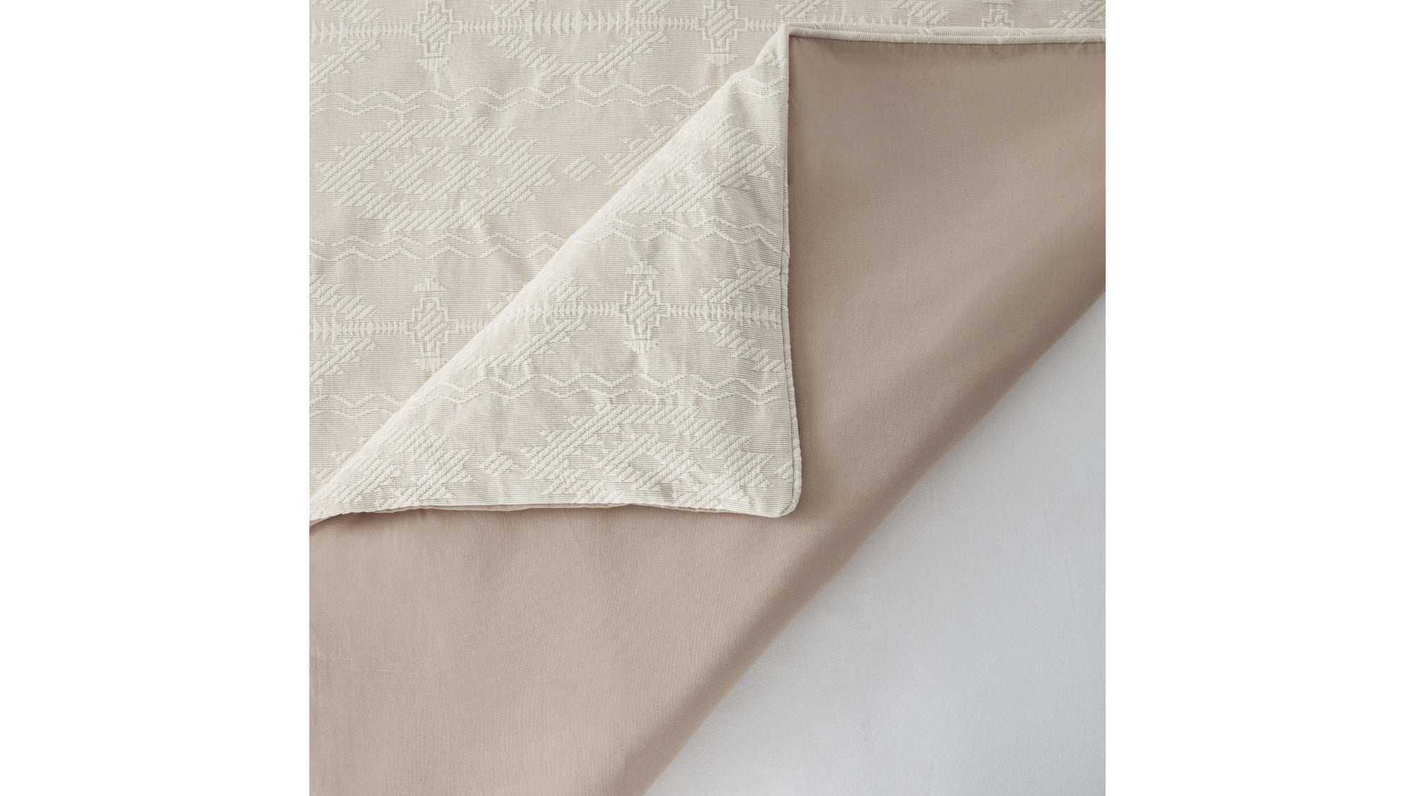 Tempe Matelasse - Queen Comforter Set Set of 3 - Sand