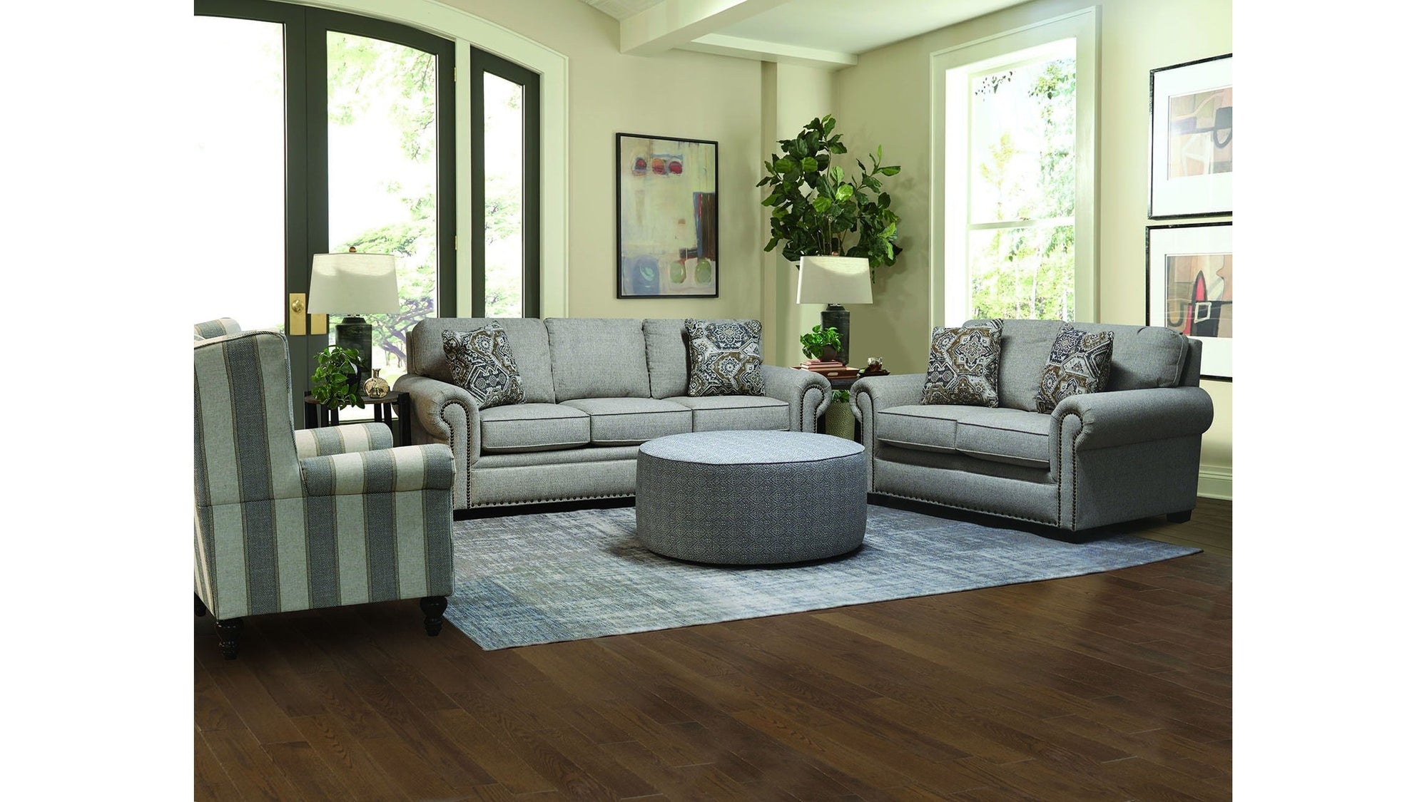 Brett - Sofa With Nails