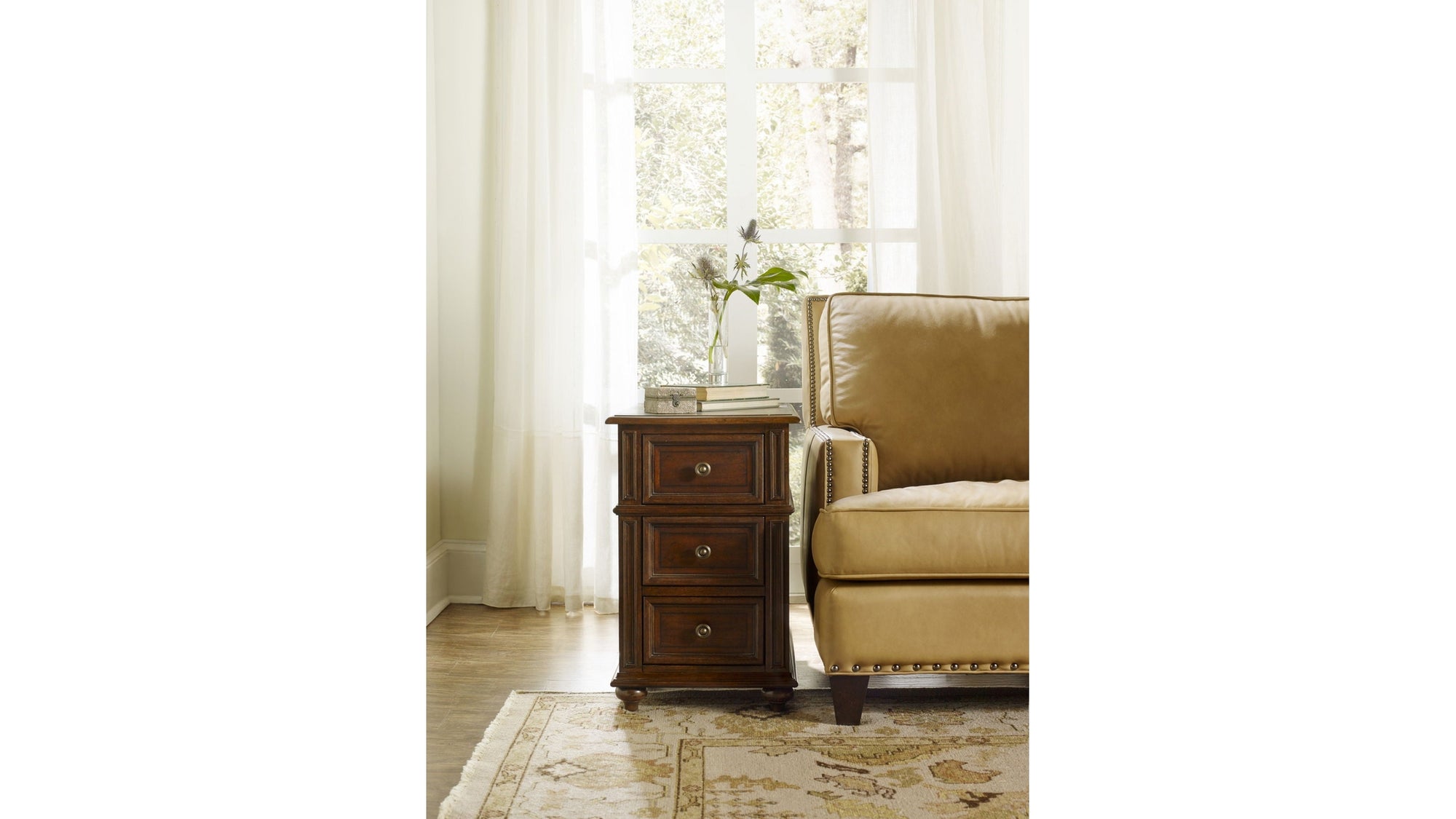 Leesburg - Chairside Chest - Dark Brown