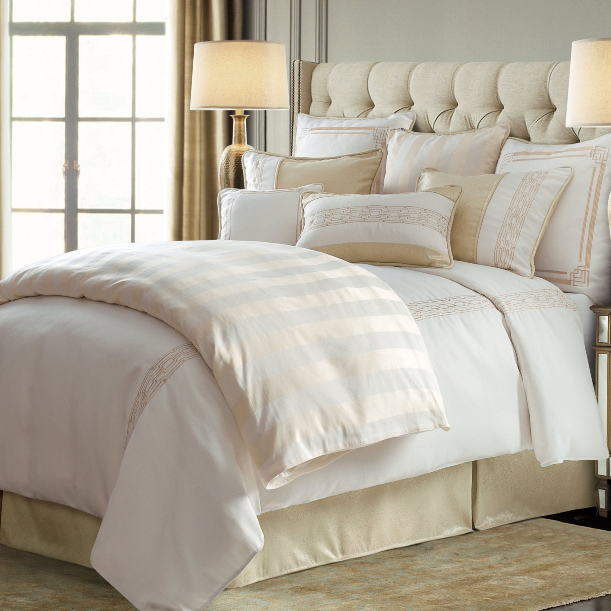 Hollywood - Queen Cabana Stripe Duvet Cover - White / Cream