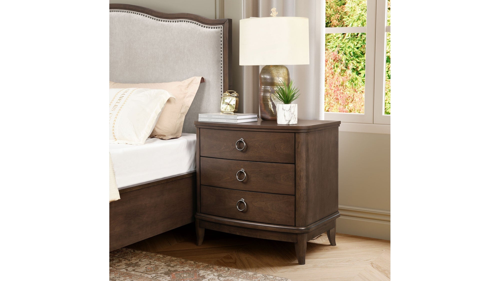 Bellevue - 3-Drawer Nightstand - Whiskey Brown