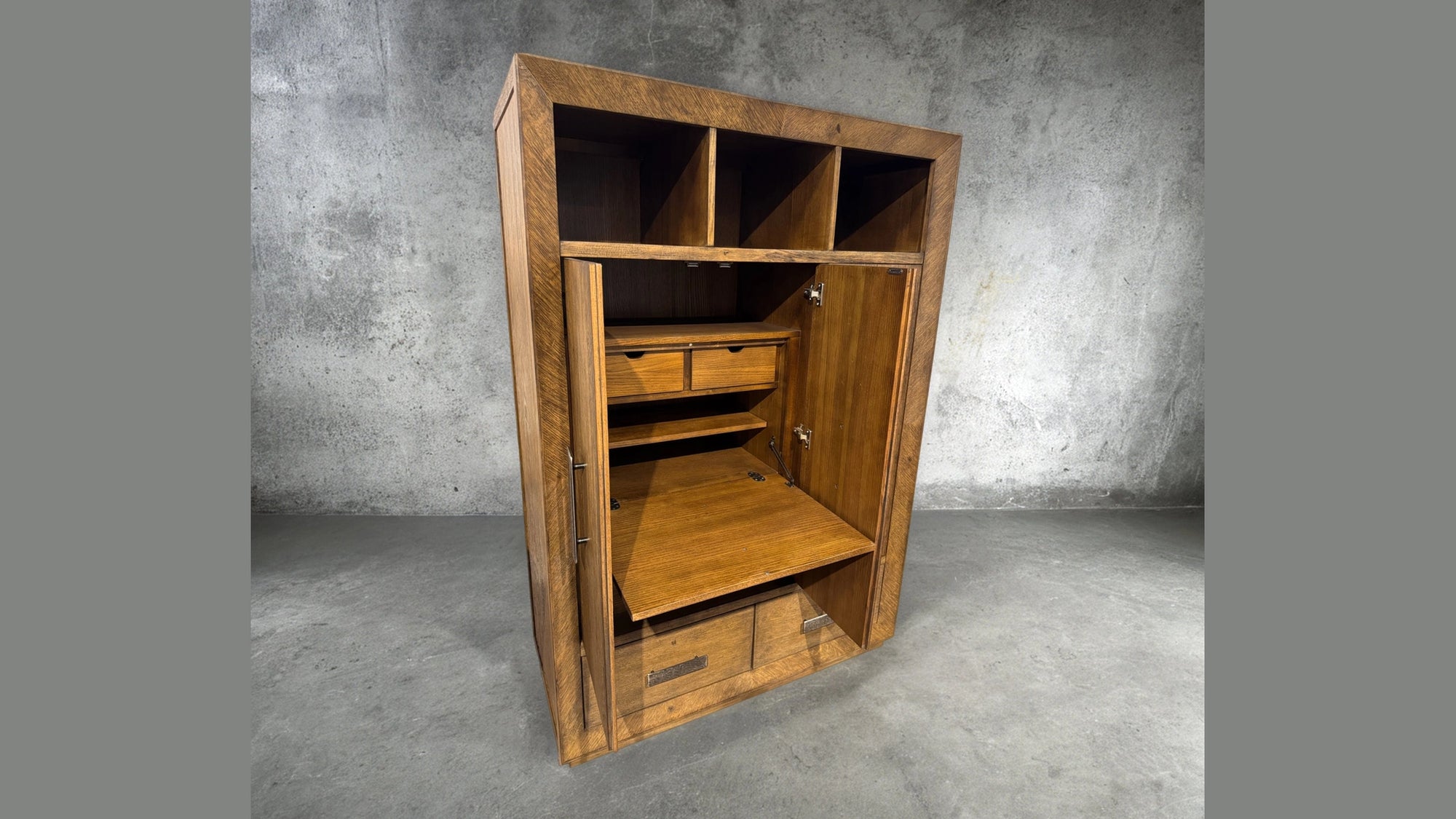 Final Closeout: Chest Desk