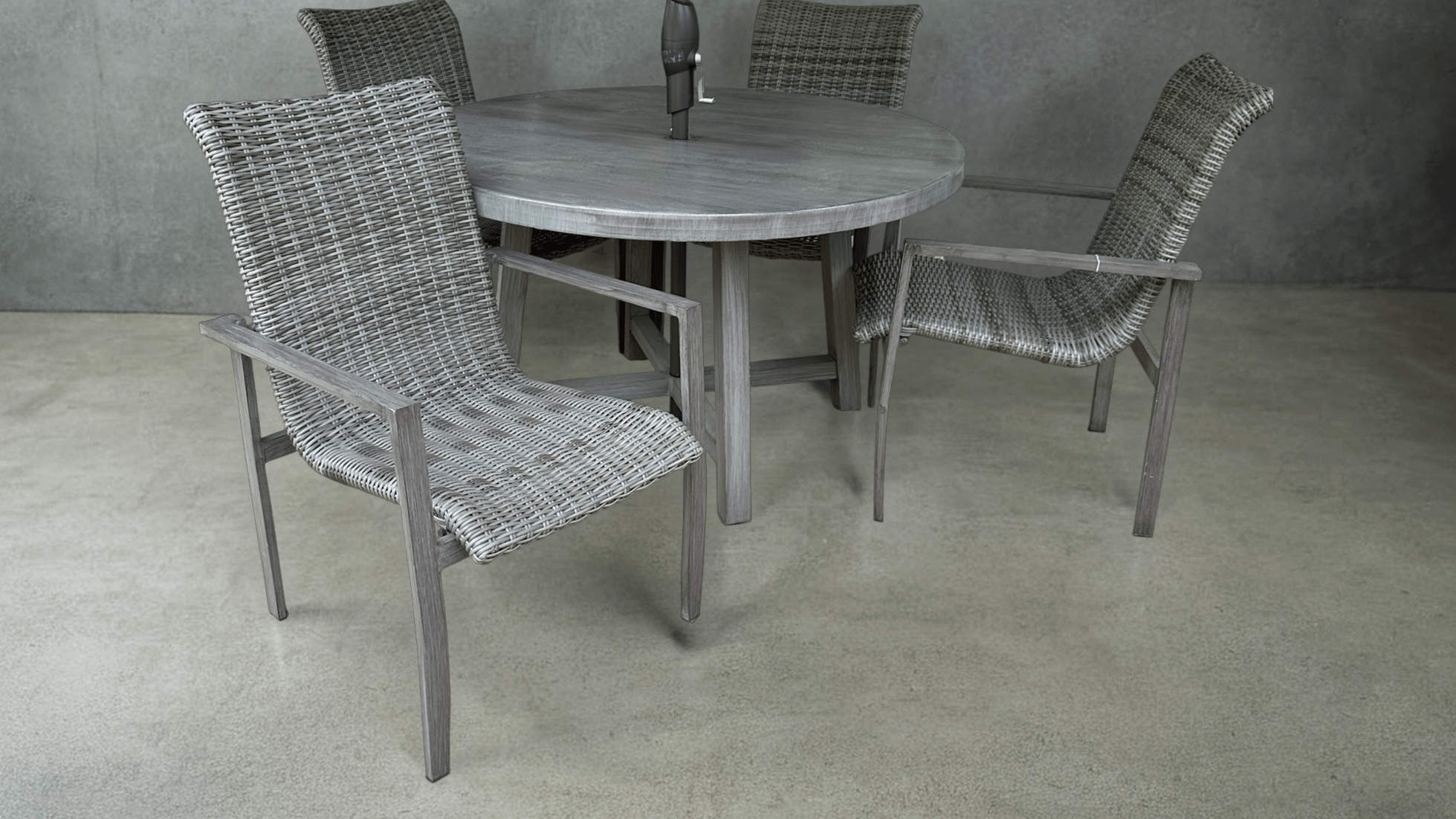 Final Closeout: Outdoor Dining Set